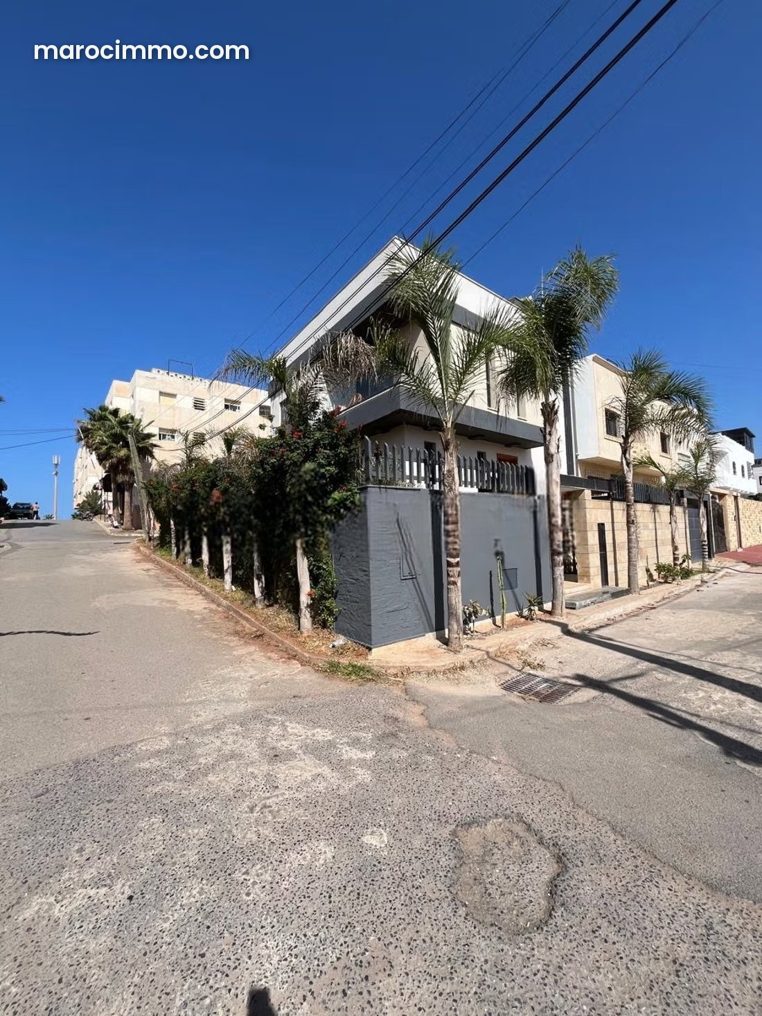 280 m² Villa with Hammam and Jacuzzi, Hay Chmaou, Salé — Salé