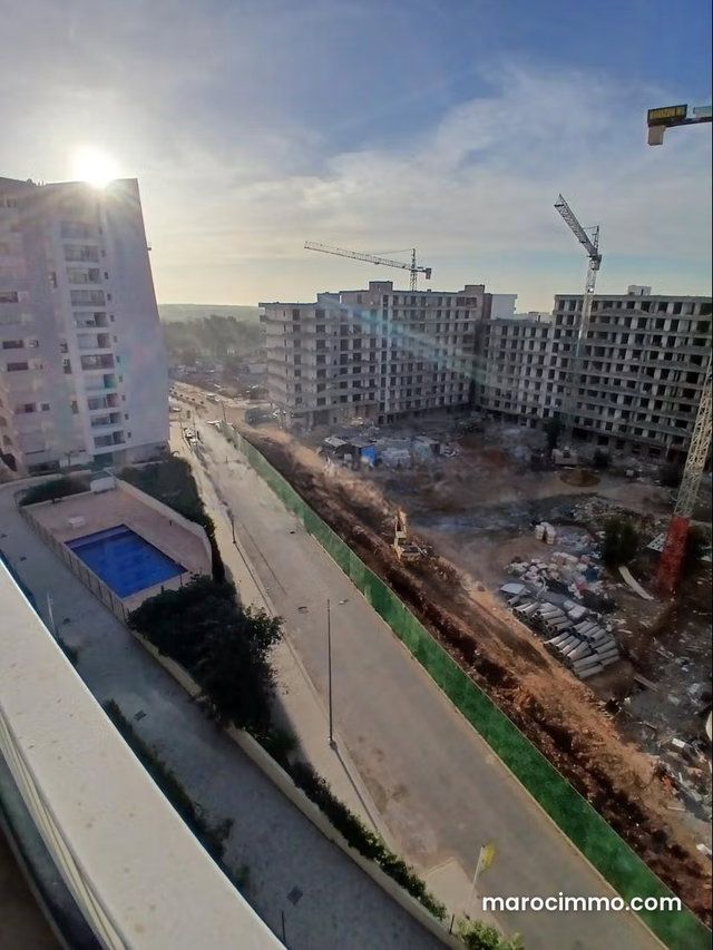 Louez cet appartement à Riyad. Superficie 120 m². Piscine, climatisation — 2