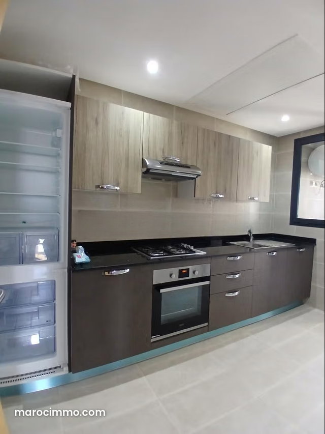 Louez cet appartement à Riyad. Superficie 120 m². Piscine, climatisation — 3