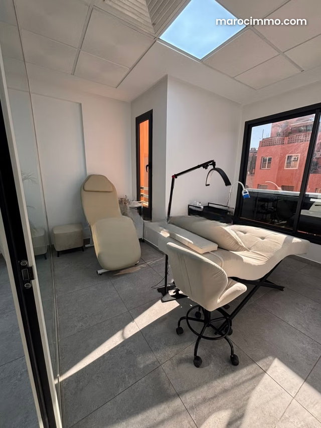 Cœur de Gueliz Institut de beauté full équipé — 5