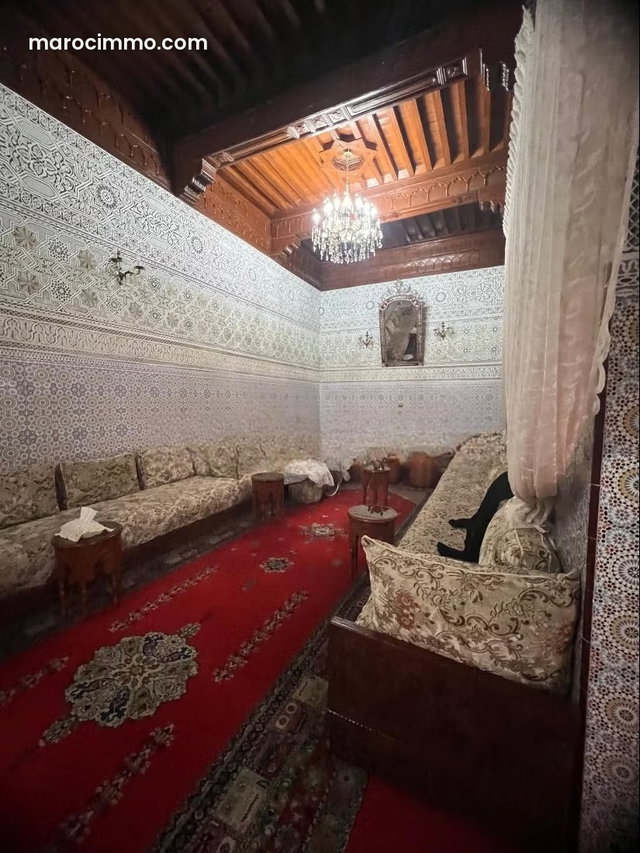Grand Riad a vendre titré — 2