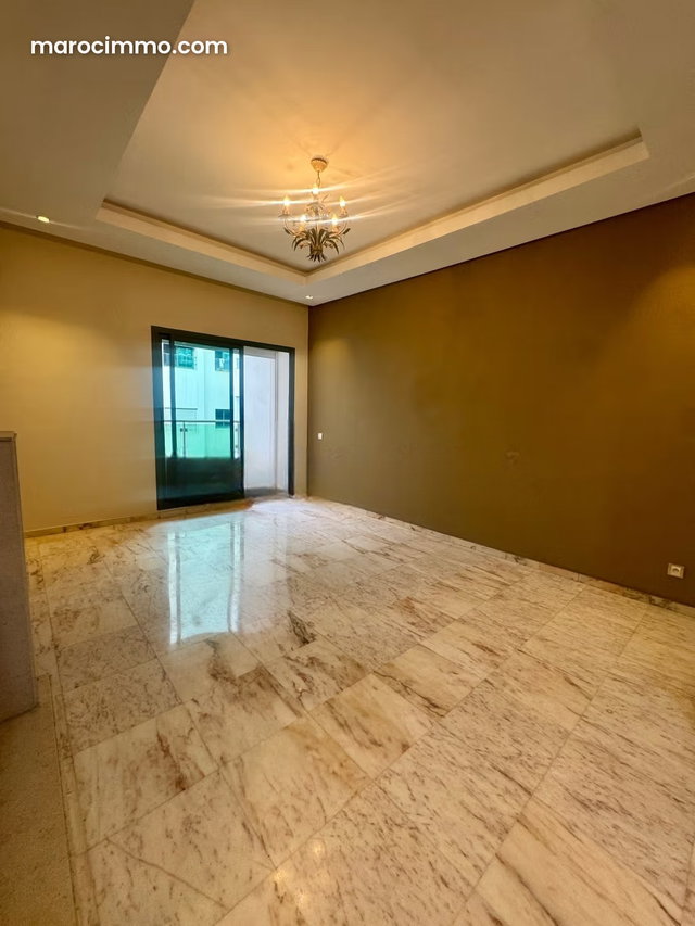 À Vendre – Bel Appartement à Jnane Californie — 2
