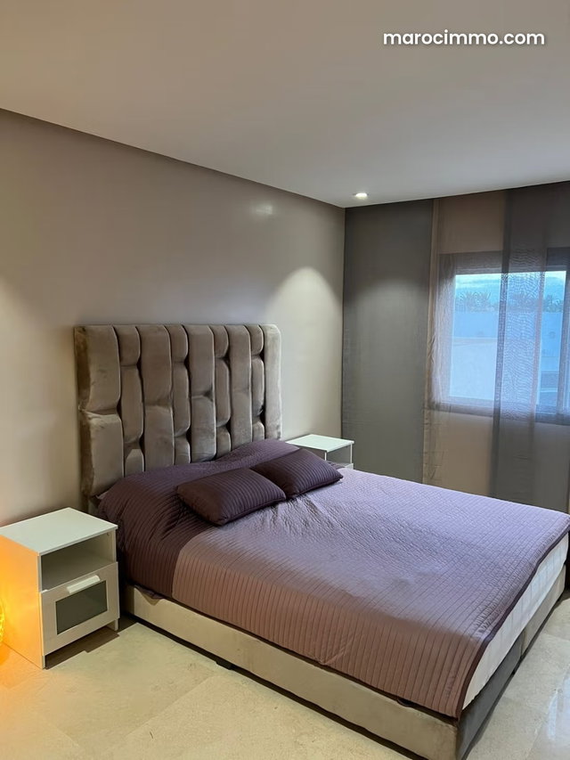 Studio for Rent in Franceville — 5