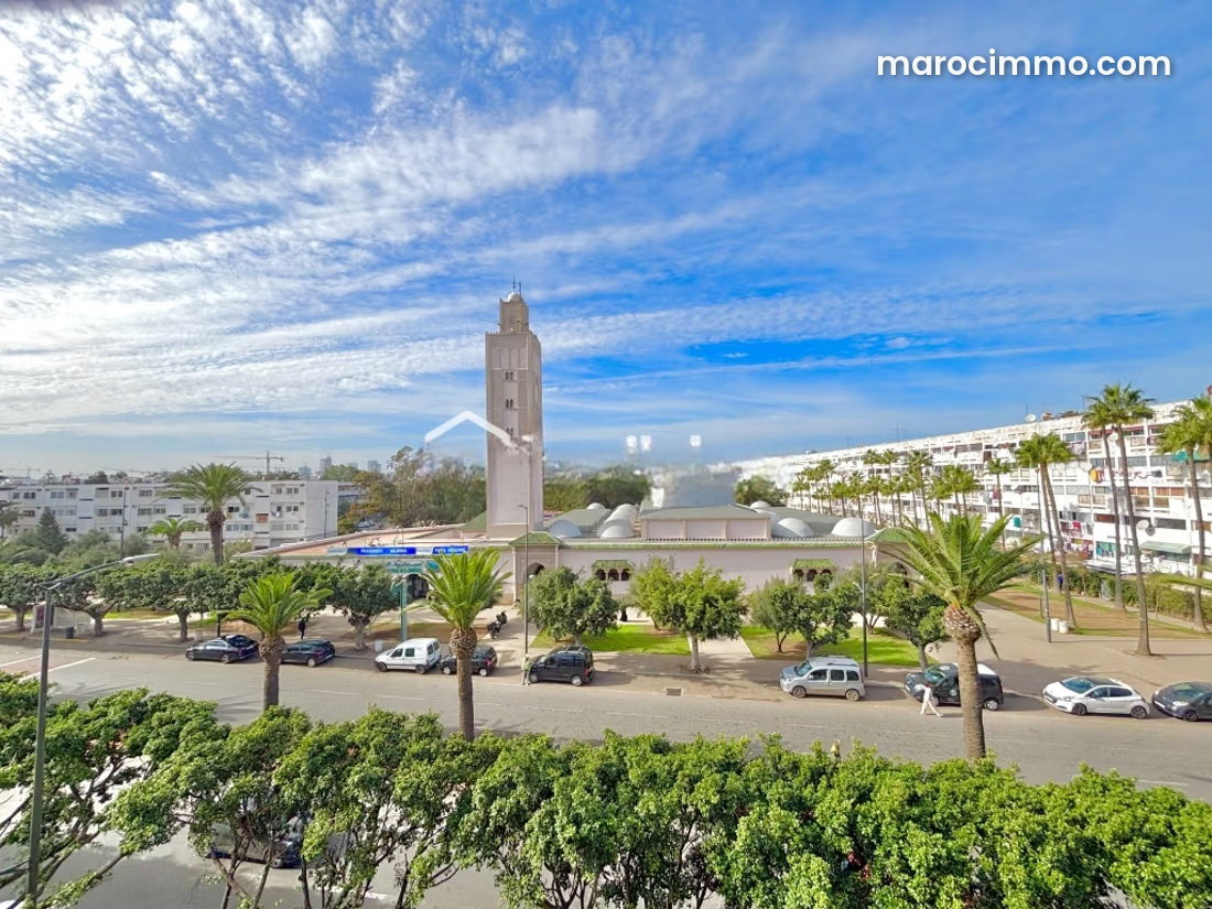 Four-room apartment with terrace in Maarif, Casablanca — Casablanca