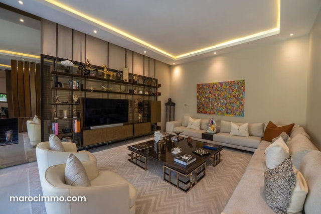Villa de luxe meublée à vendre – Agdal — 2