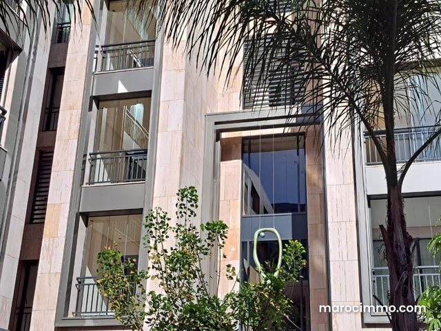 Appartement à louer à Quartier souissi Rabat — 4