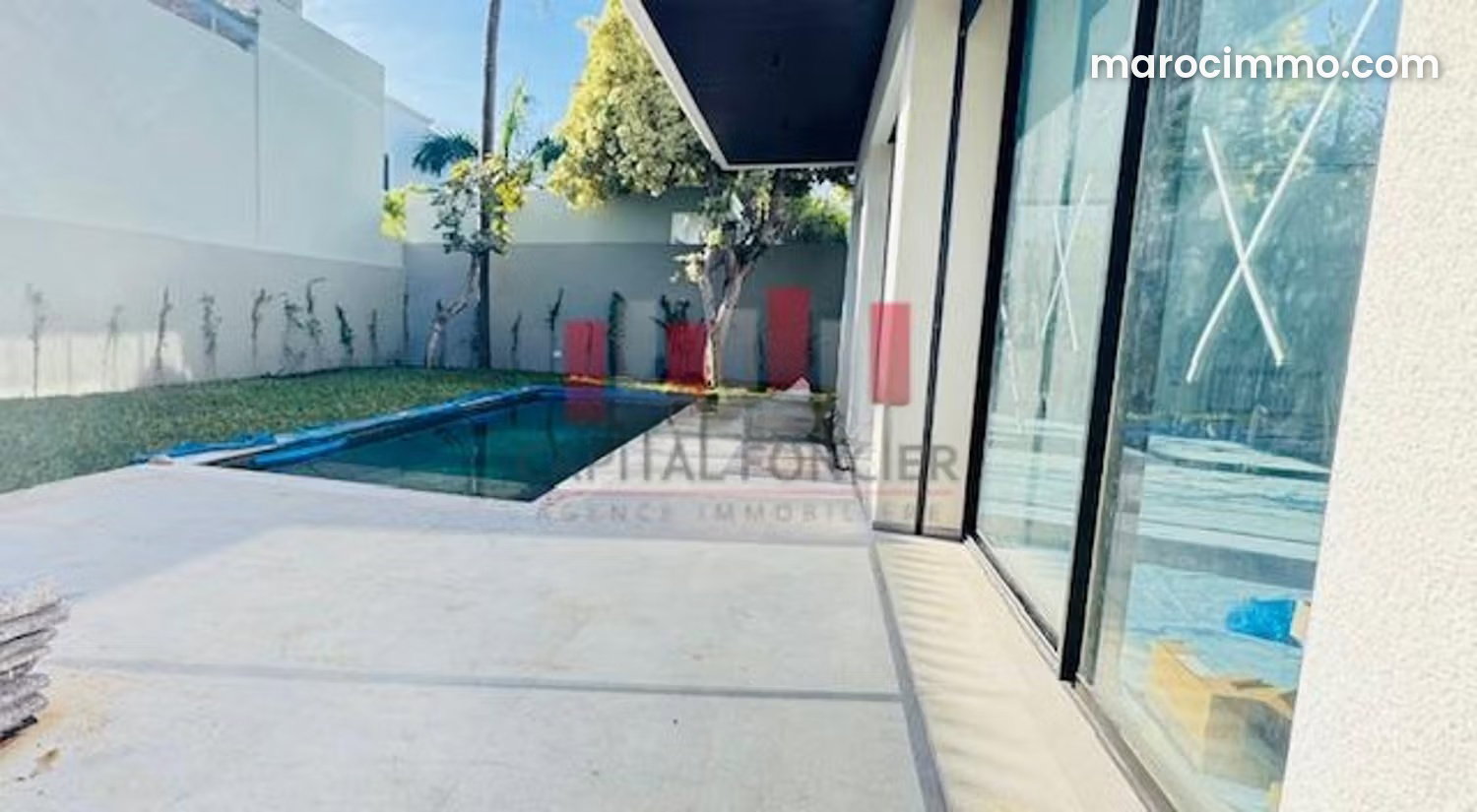 New 500 sqm villa with pool and garage, C.I.L, Casablanca — Casablanca