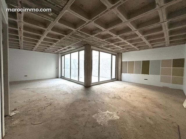 Office Space for Rent in CIL Hay Salam. 143 m². With Elevator and Terrace — 4