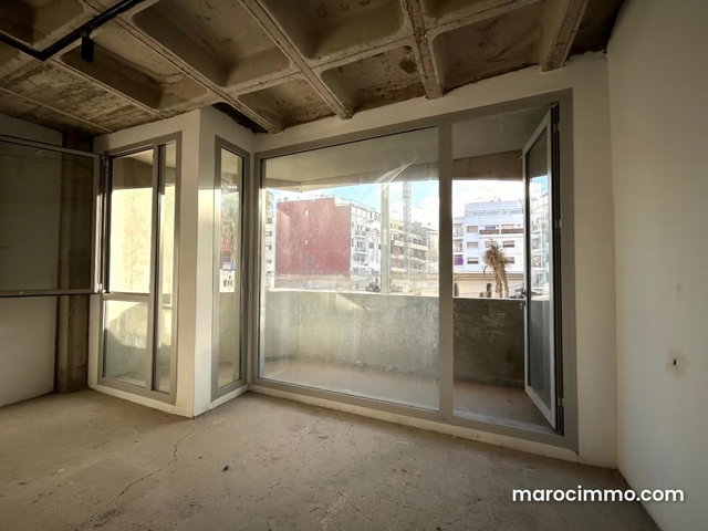 Office Space for Rent in CIL Hay Salam. 143 m². With Elevator and Terrace — 2