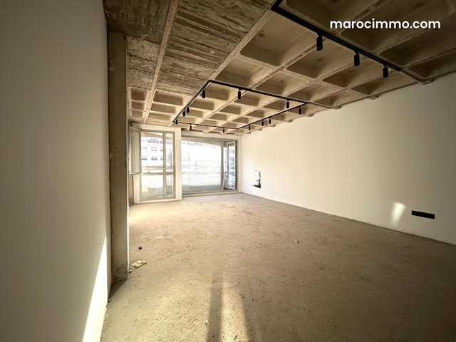 Office Space for Rent in CIL Hay Salam. 143 m². With Elevator and Terrace — 3