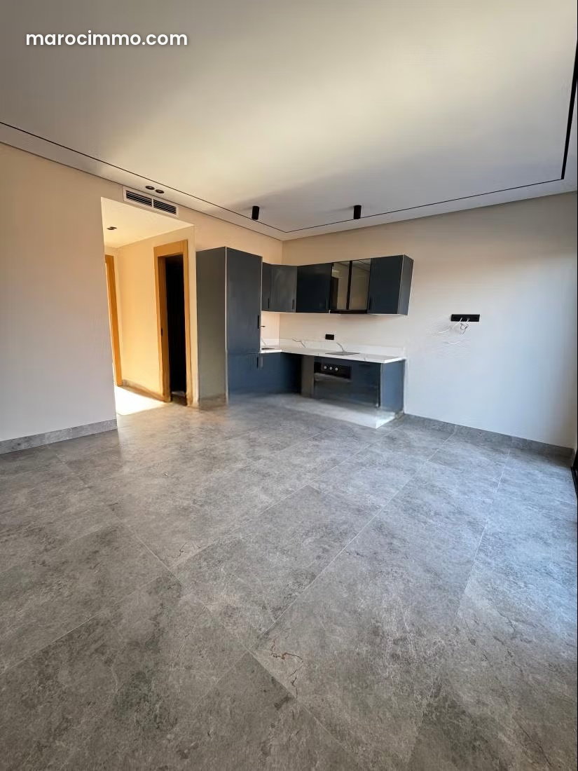 Apartment for Rent in Casablanca Finance City, 5th Floor with Terrace — Casablanca