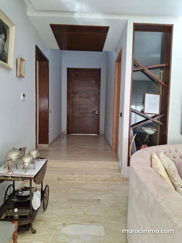 Villa A Vendre — 3
