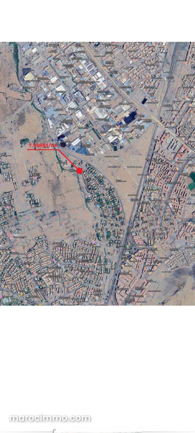 Beau terrain à la vente à Jawhar targa. Surface de 868 m² — مراكش