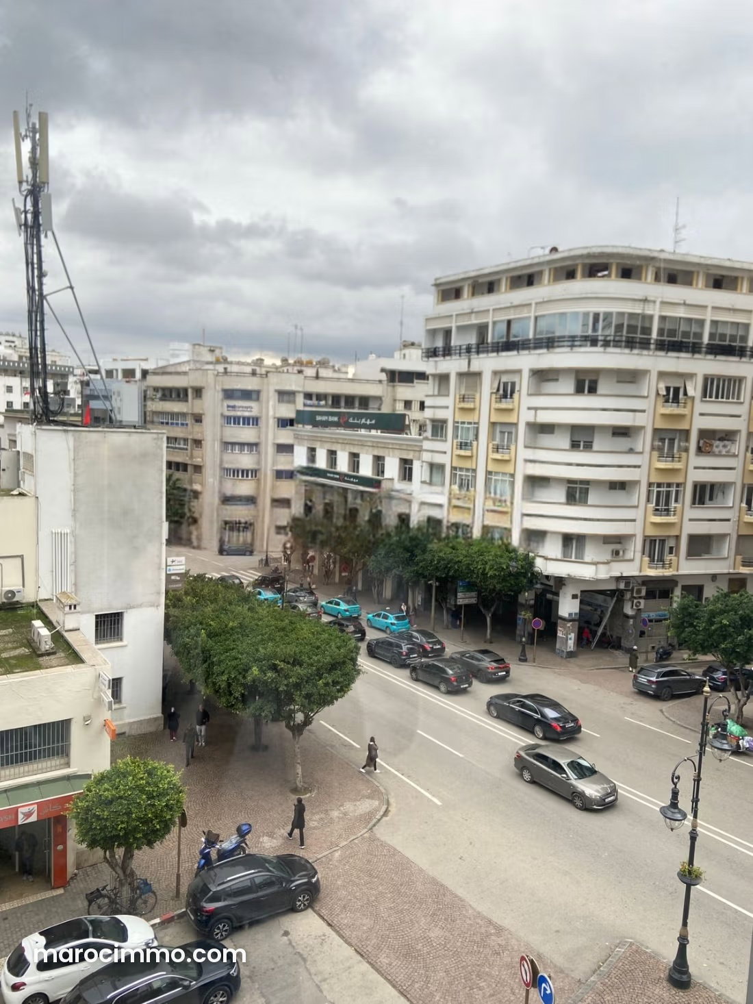 مكتب مهني مشرق للإيجار في قلب طنجة — طنجة
