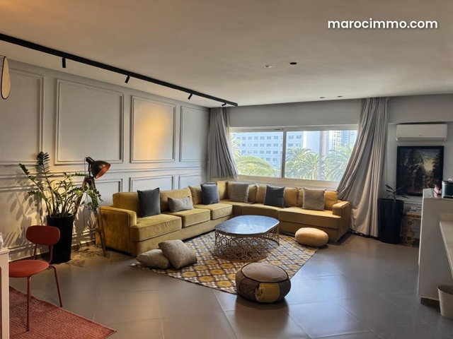 SUPERBE appartement MEUBLÉ à louer au CENTRE VILLE — 2