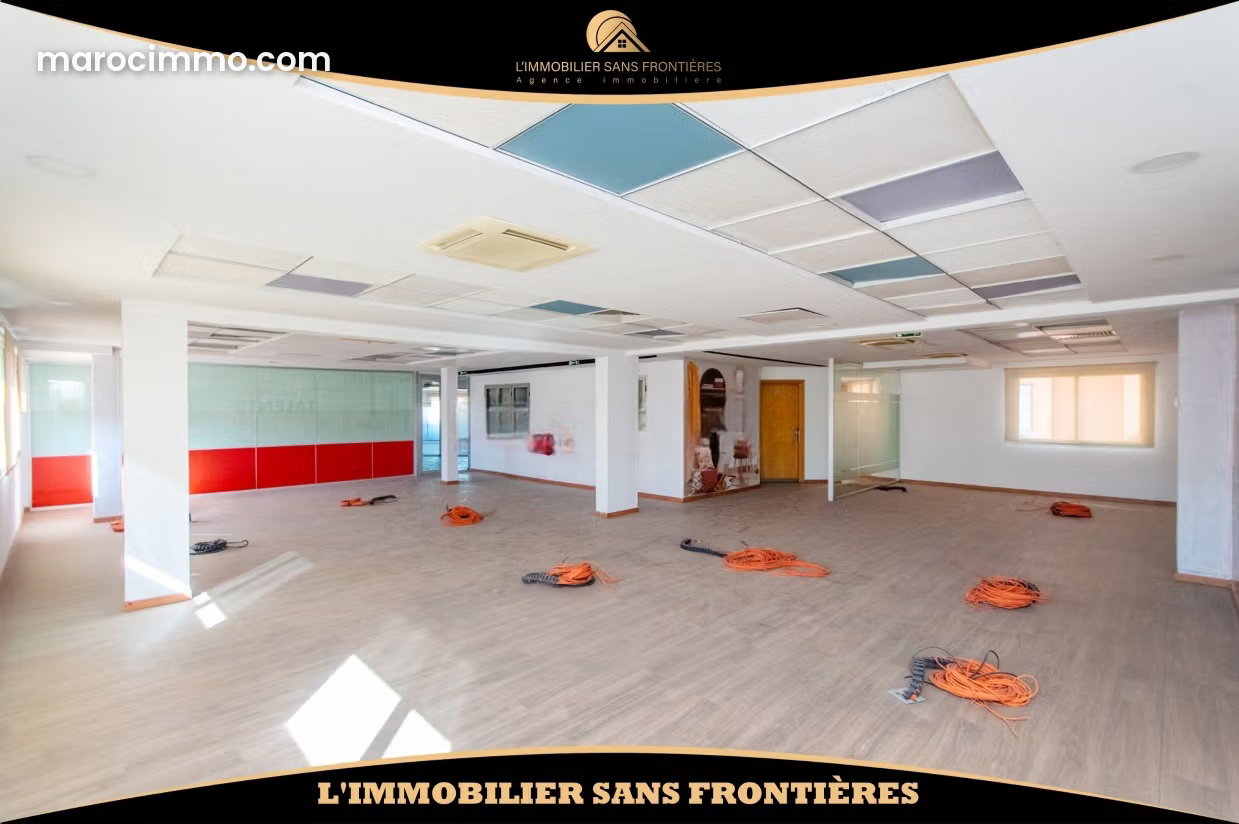 433 sqm Office in Gueliz, Marrakech, with 40 m Double Frontage — Marrakesh