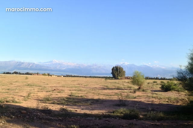 Terrain à vendre à Route de Ouarzazate. Superficie 4200 m² — Marrakech