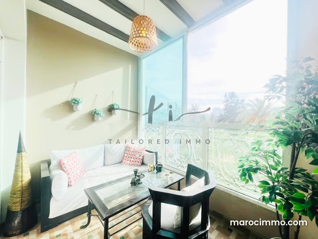 Furnished 110 sqm Apartment, 2 Bedrooms, Racine, Casablanca — Casablanca