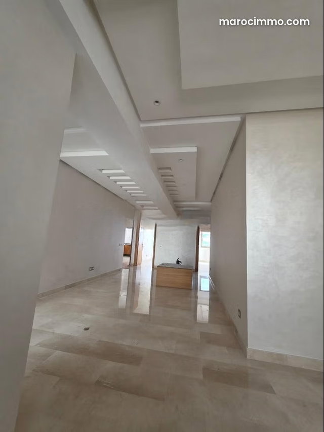 Beautiful Apartment for Rent in Iberia. 130 m² Surface. Elevator and Parking — 2
