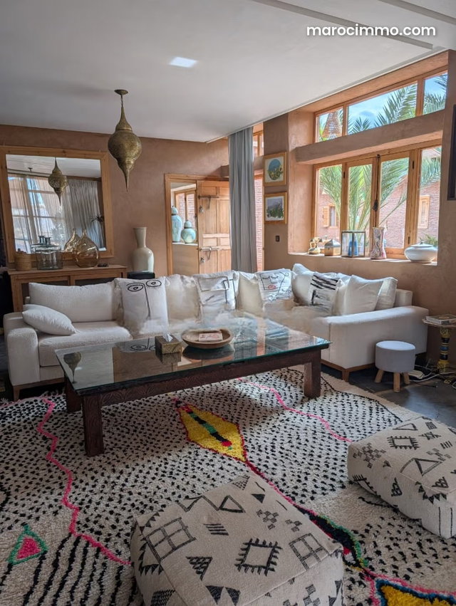 Villa d’Exception à Vendre – Route de Fès — 3