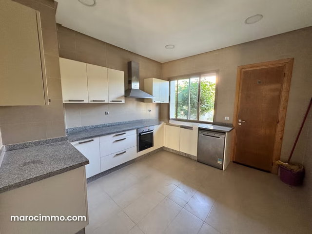 Villa front golf en location vide 4 chambres — 4