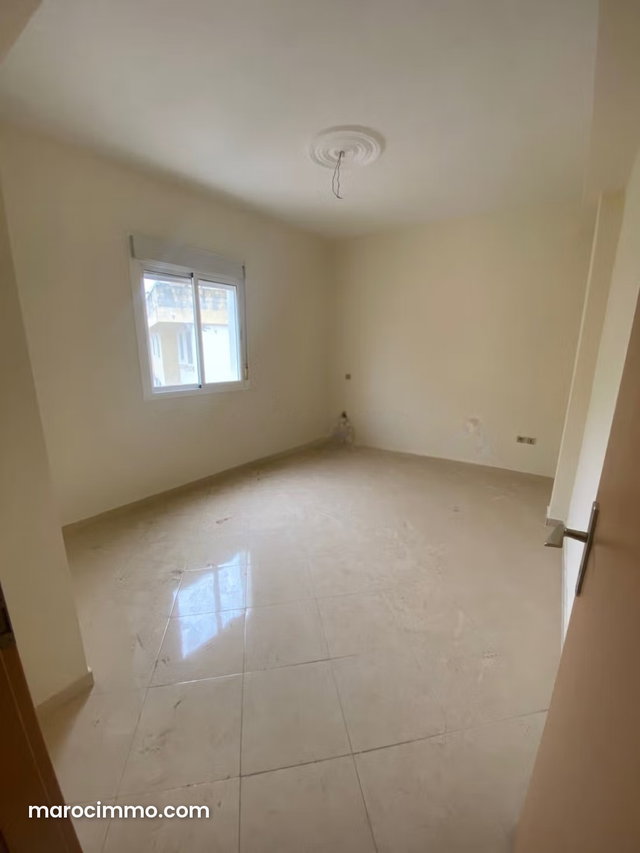 Appartement à vendre à Belbachir Moudjahidin — 4
