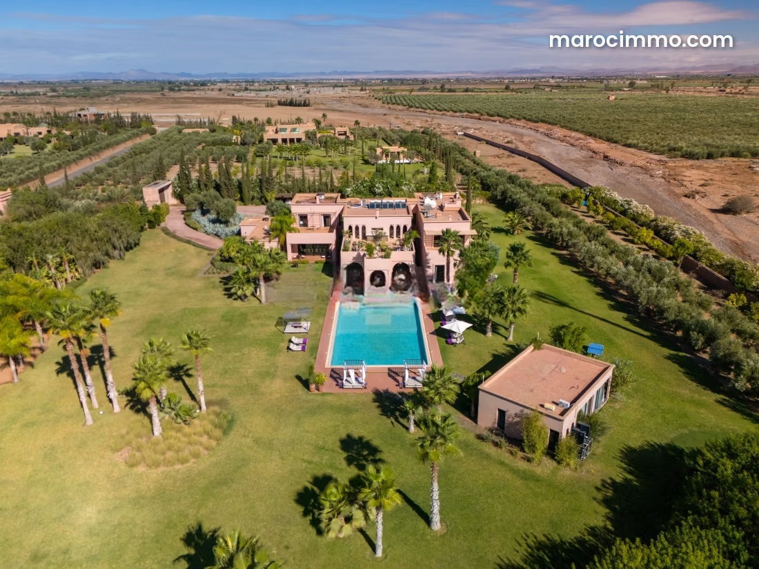 Prestigious 2,000 sqm villa on 1.7 hectares, Ourika Road, Marrakech — Marrakesh