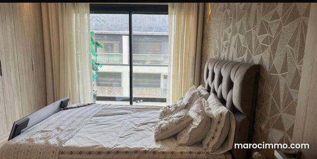 Superbe appartement à vendre à Ain Diab. Surface totale 130 m². Avec ascenseur — 3