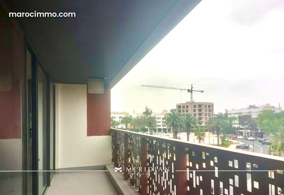118 sqm office with terrace for rent in Oasis, Casablanca — Casablanca