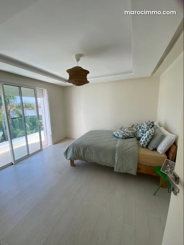 Villa à louer à bassatin El menzeh — 2