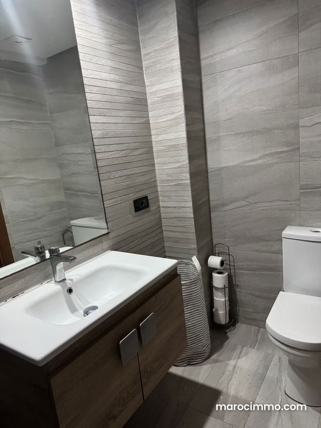 Appartement a vendre darbouaza résidence fermé — دار بوعزة