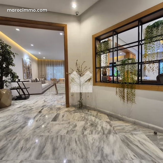 Appartement à Vendre de 433.0 m² à Casablanca, Les Princesses — 3