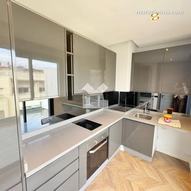 Appartement à Louer de 105.0 m² à Casablanca, Hopitaux — 2