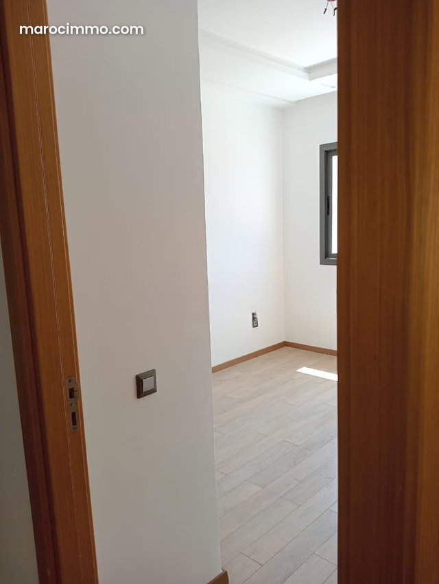 Appartement cossu à Vendre – Riad Oulad Mtaa — 5