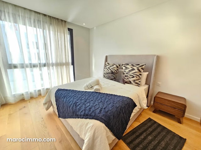 Luxury furnished studio on high floor — 5