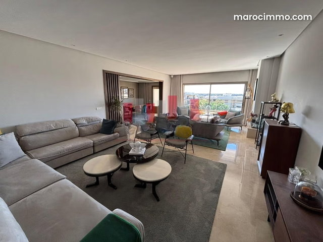 Bel appartement à vendre à Bouskoura. 3 chambres. Piscine et cheminée — 2