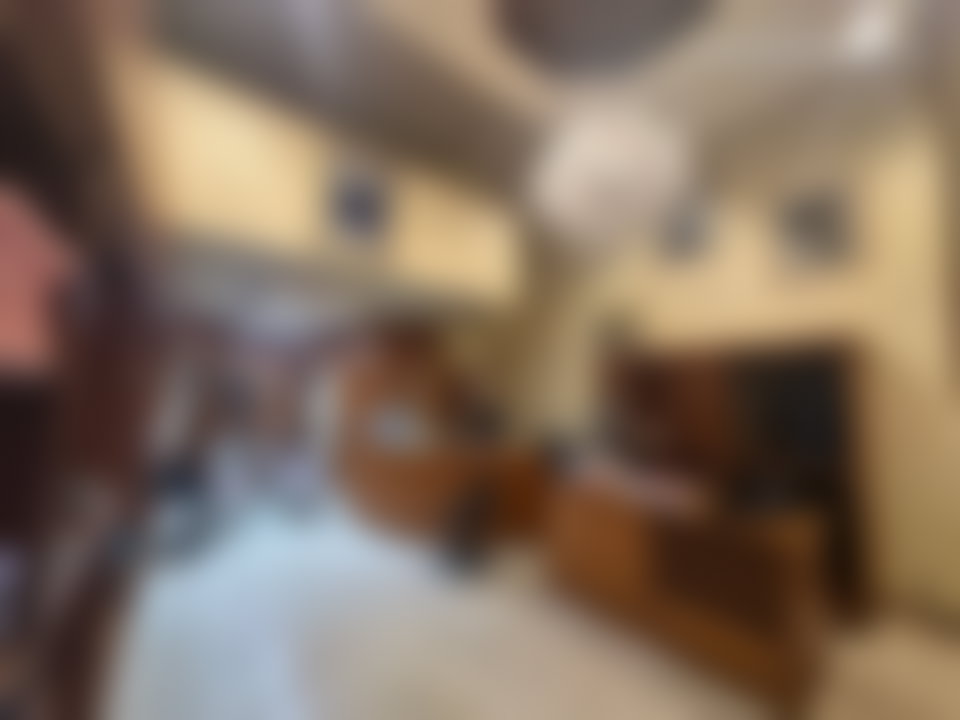 فضاء تجاري جاهز للكراء وسط المعاريف بالدار البيضاء