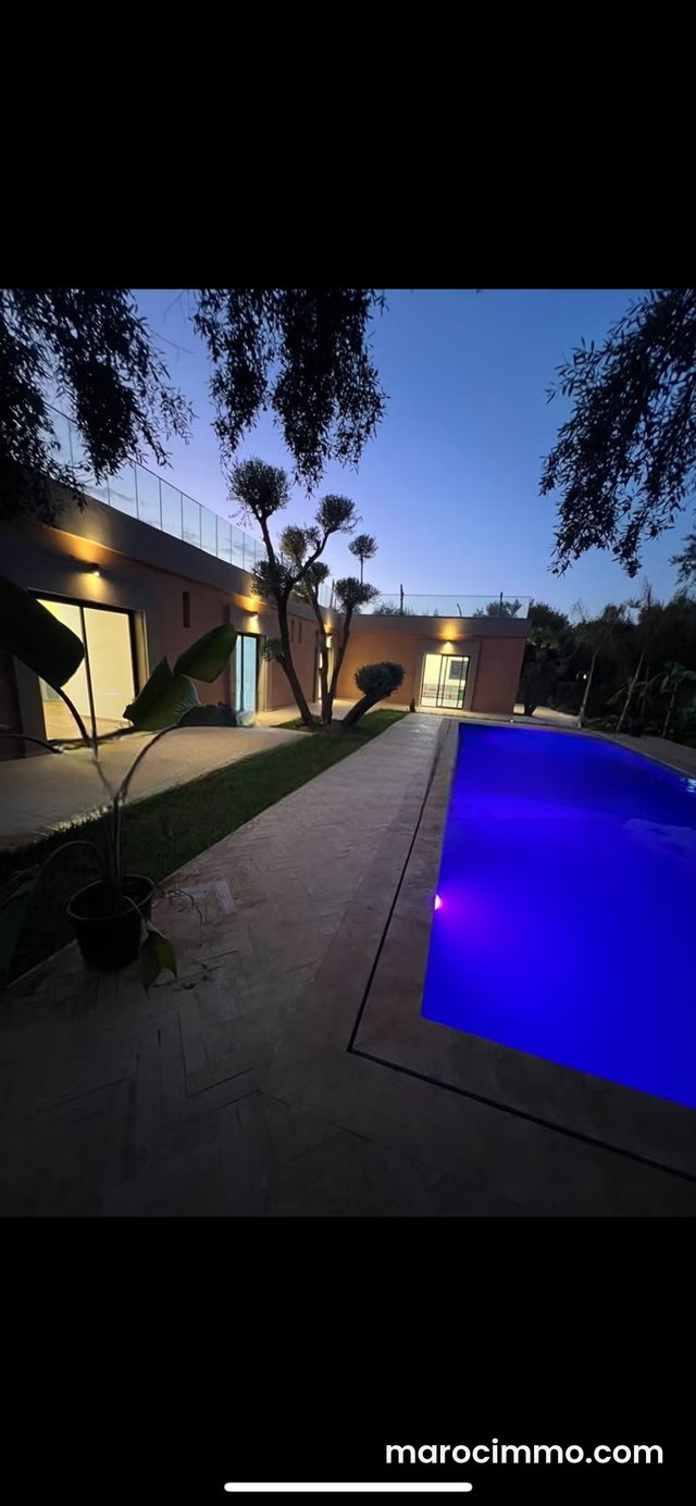Villa de haut standing à vendre à Ghmate. 3 belles chambres. Garage et terrasse — 2