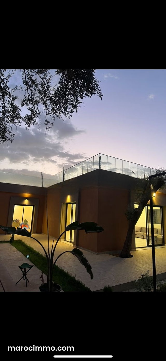 Villa de haut standing à vendre à Ghmate. 3 belles chambres. Garage et terrasse — 3