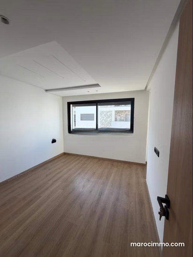 Bel appartement à louer à rabat hay Riad — 3