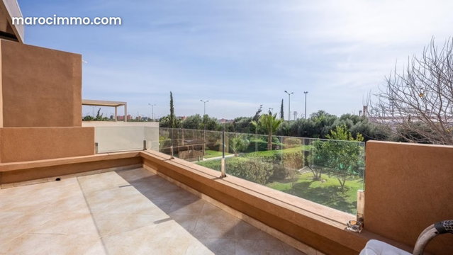 Villa de haut standing à louer à Route Casablanca. 4 chambres agréables. Résidence sécurisée — 2