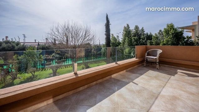 Villa de haut standing à louer à Route Casablanca. 4 chambres agréables. Résidence sécurisée — 3