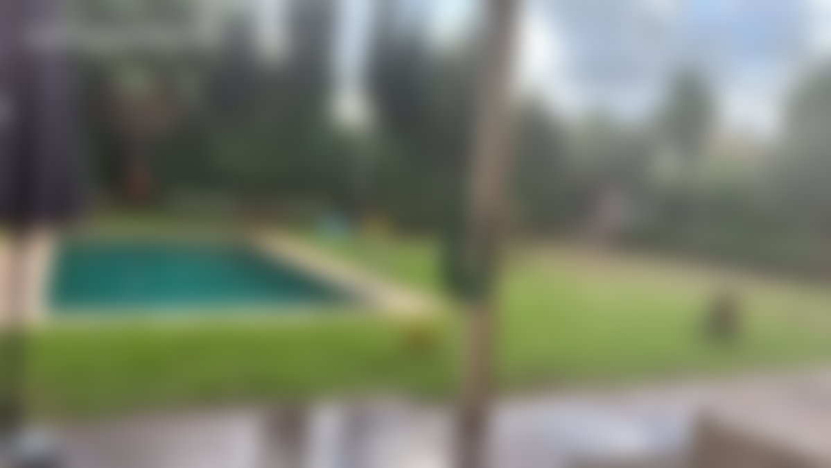 شقة رحبة بحديقة خاصة للكراء في فيل ڤيرت بوسكورة