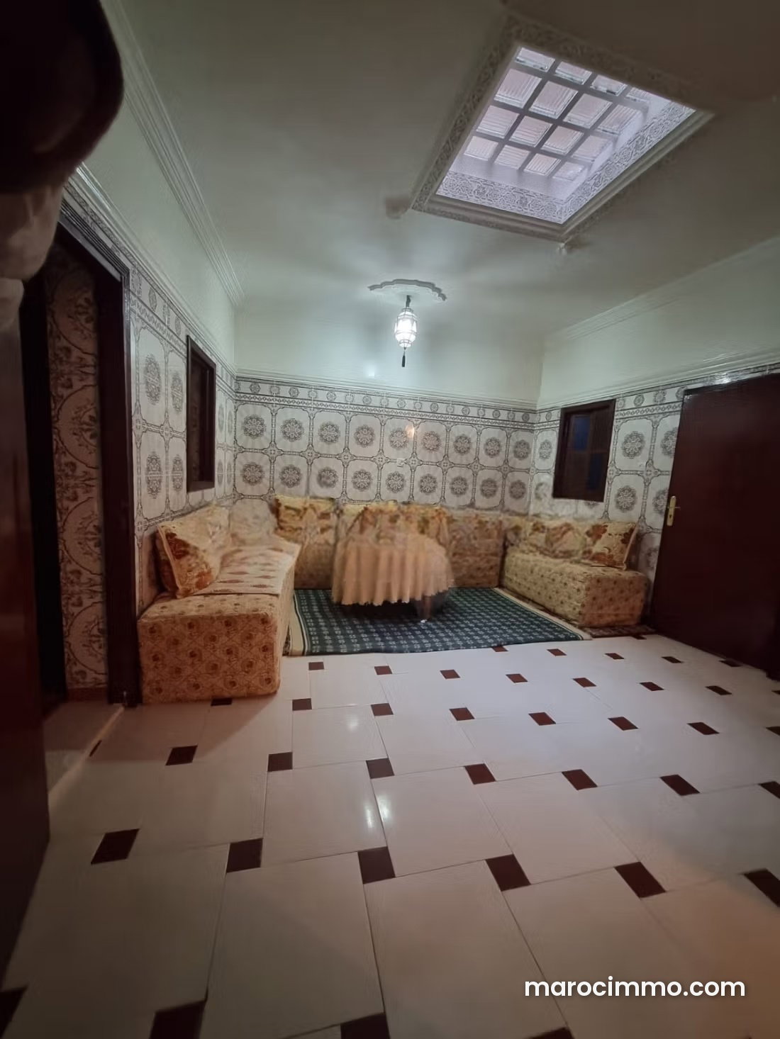 منزل بطابع تقليدي للبيع بحي كسبات النحّاس مراكش — مراكش