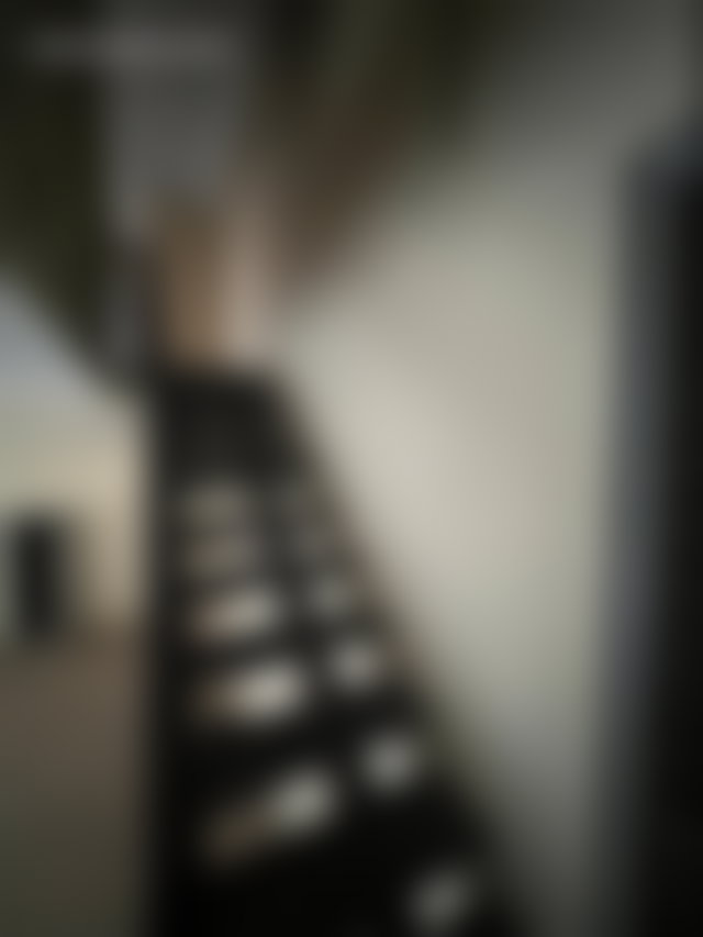 محل تجاري من مستويين للبيع وسط طنجة — 2