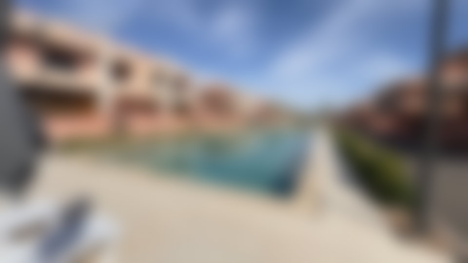 فيلا مشرقة للبيع بطريق أوريكا في مراكش