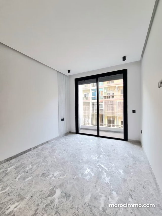 En exclusivité – Studio neuf à louer — 5