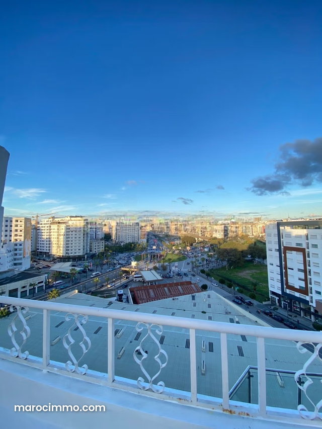 Appartement Vide Au Centre Ville A Vendre, Tanger — 3