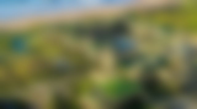 فيلا فاخرة بإطلالة بحرية على كورنيش الجديدة — الجديدة