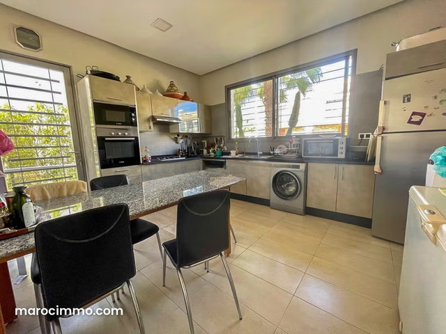 Villa à vendre à Dar Bouazza 4 chambre — 4
